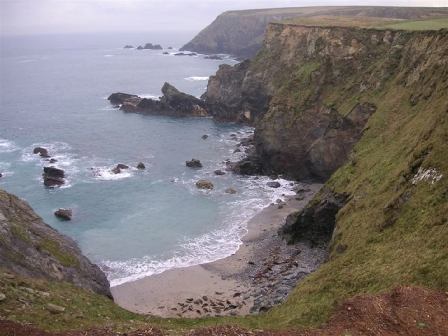 An image depicting the trail Godrevy Beach, Godrevy Point and Mutton Cove Walk and its surrounding area.