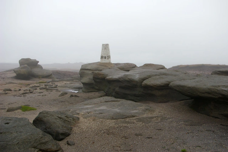 Kinder Low, Bleaklow, Higher Shelf Stones and Kinder Reservoir Loop from Hayfield
