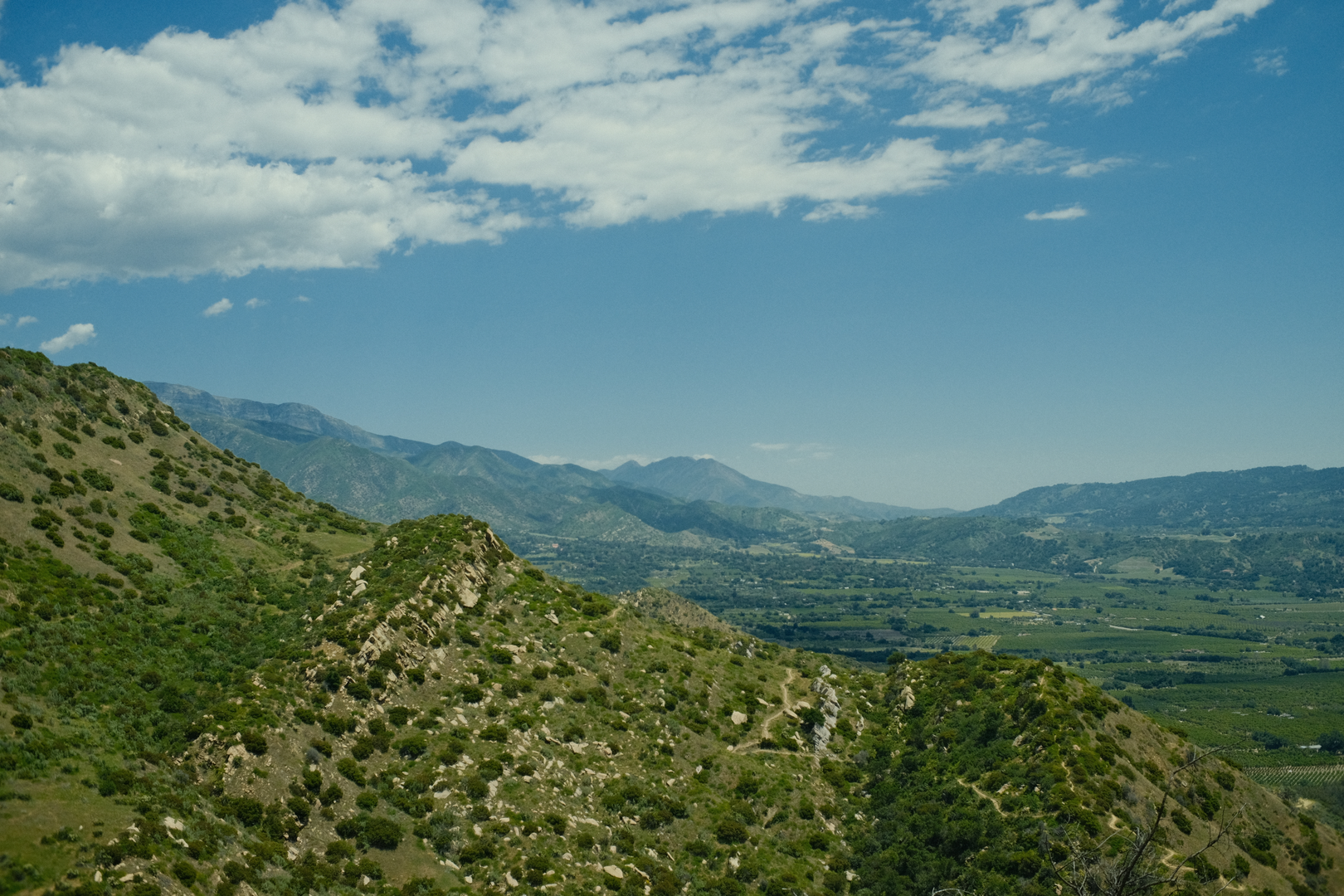 An image depicting the trail Shelf Road and its surrounding area.
