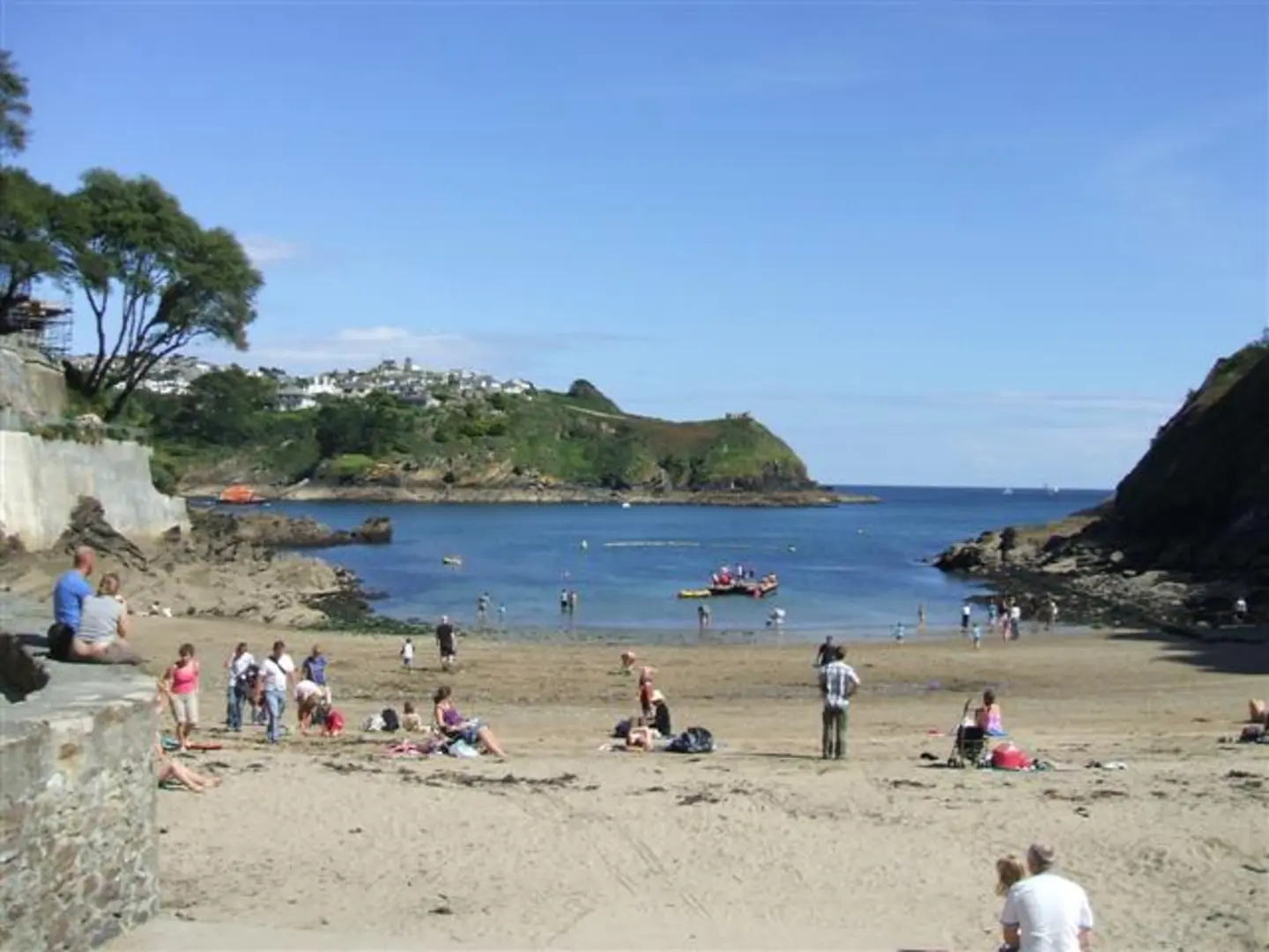 An image depicting the trail St Catherine's Castle Walk from Fowey and its surrounding area.