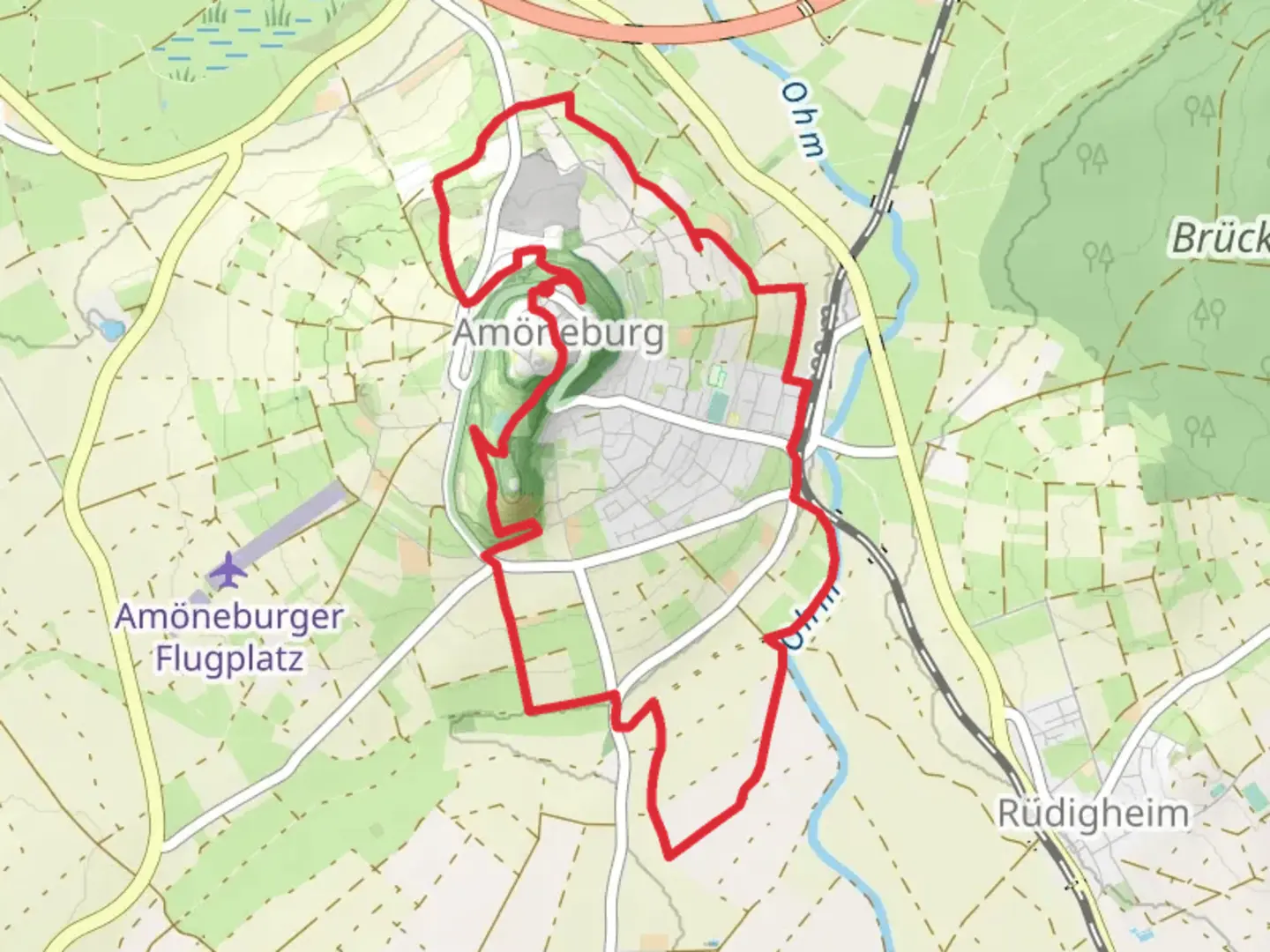 An image depicting the trail Amöneburg and Burgruine Amöneburg Loop via Amanaburch Tour and its surrounding area.