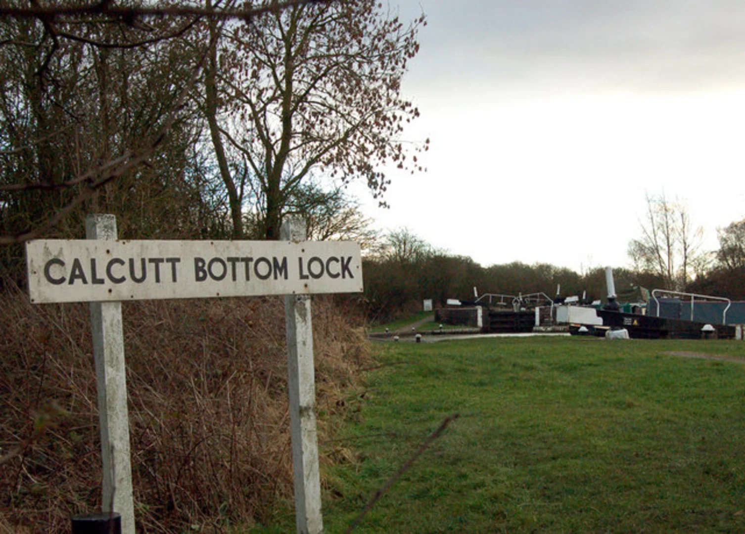 An image depicting the trail Napton Reservoir, Shuckburgh Hills and Napton Hill Loop and its surrounding area.