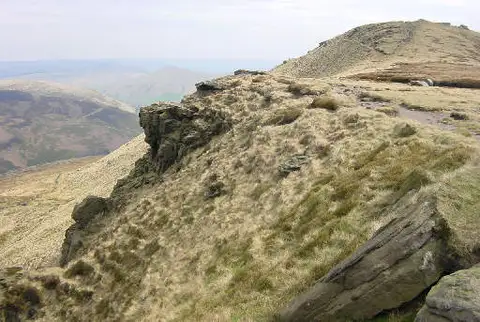 An image depicting the trail Mam Tor, Back Tor, Grindslow Knoll Loop and its surrounding area.