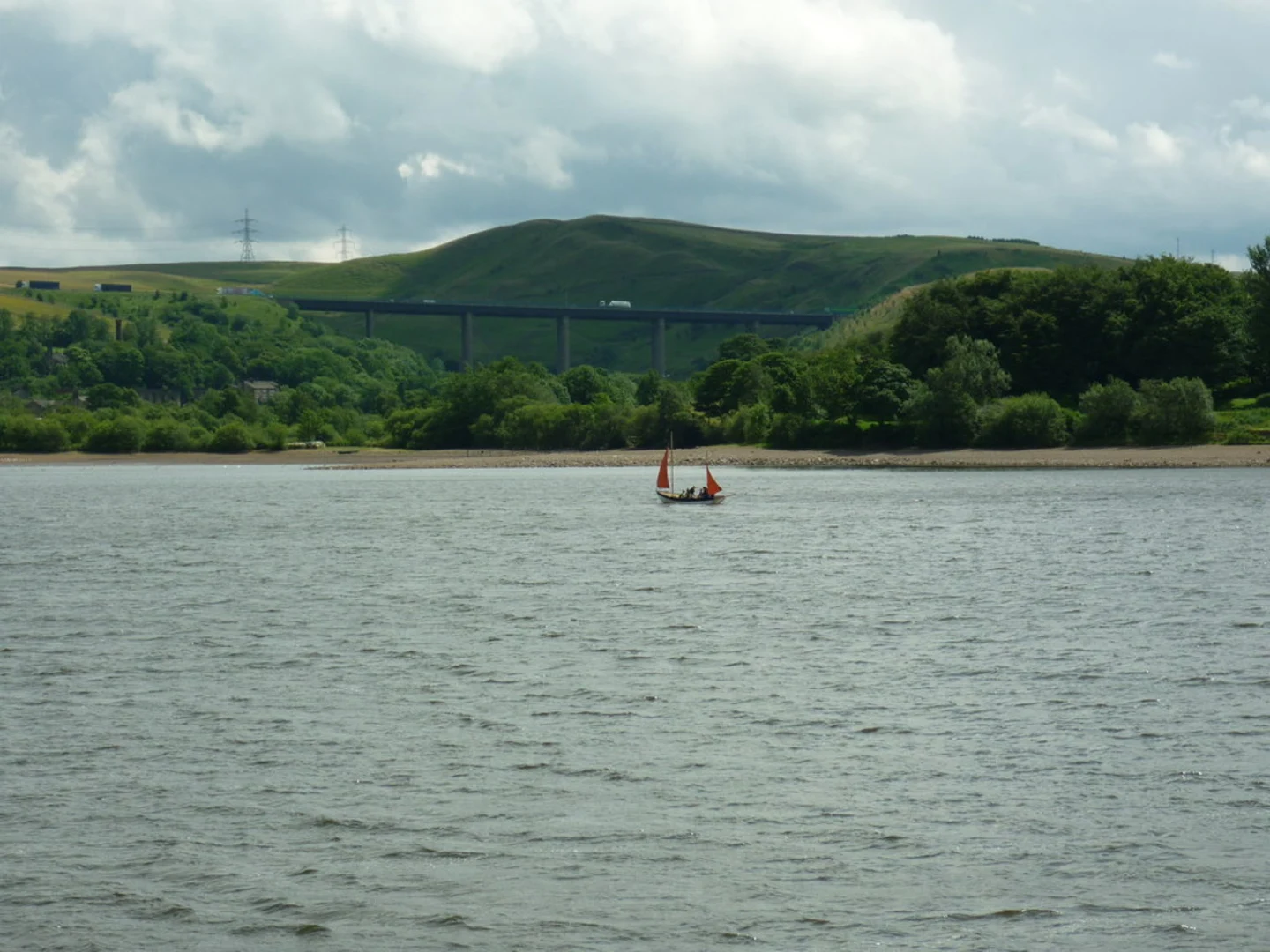 An image depicting the trail Blackstone Edge and Hollingworth Hill Loop and its surrounding area.