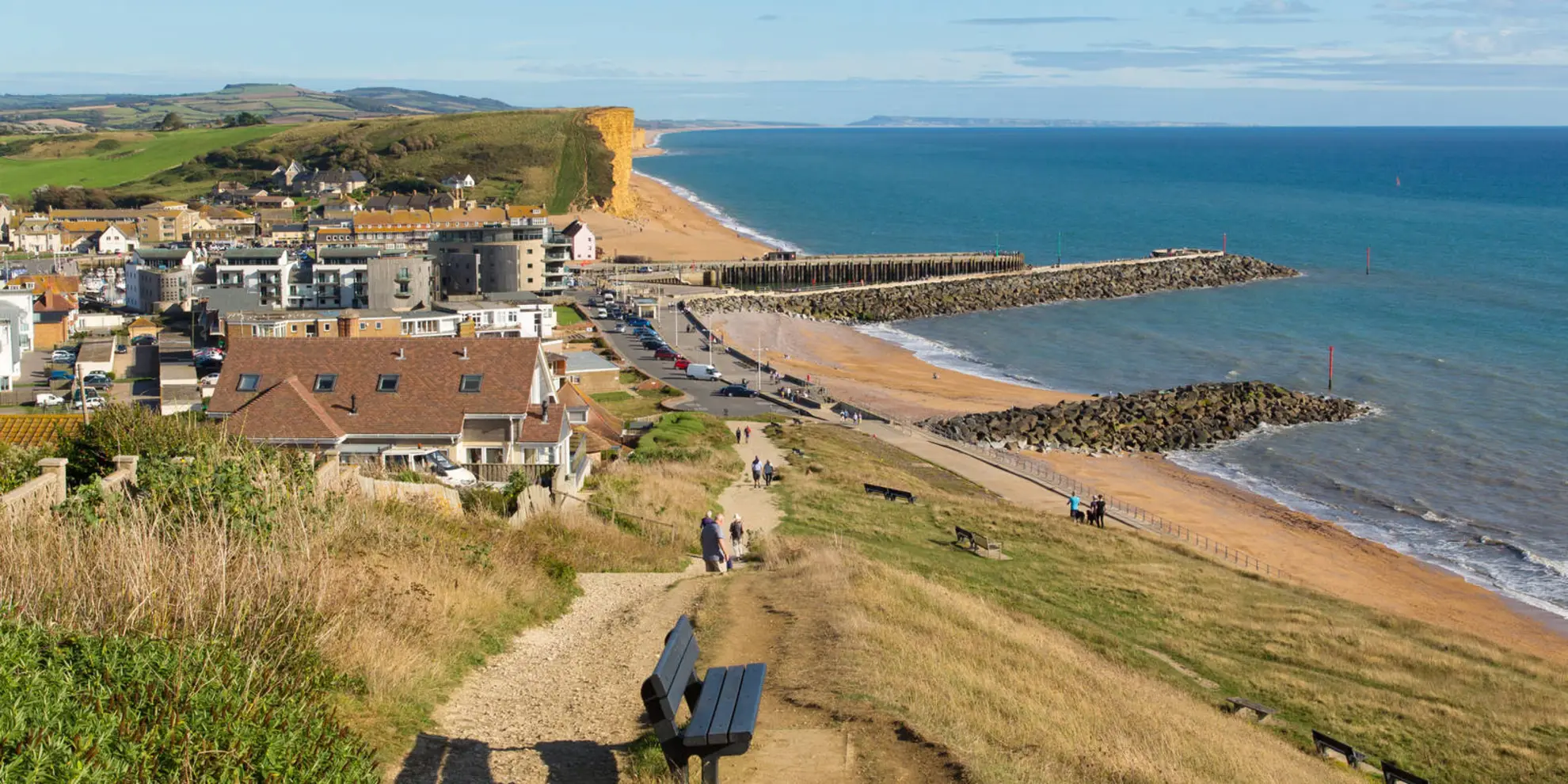 An image depicting the trail West Bay and Burton Bradstock Walk and its surrounding area.