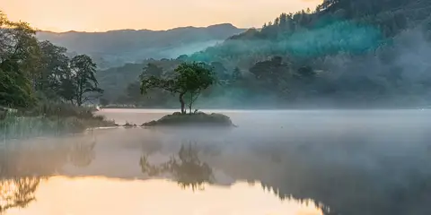 An image depicting the trail Grasmere and Rydal Water Loop from Grasmere and its surrounding area.