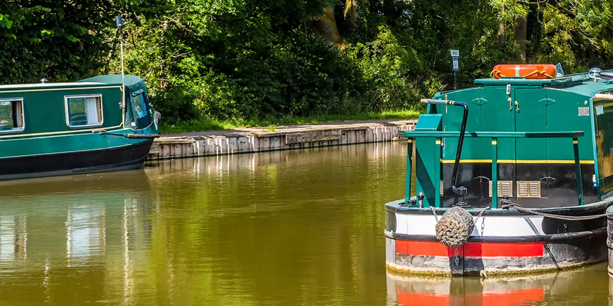 An image depicting the trail Wootton Wawen from Edstone Aqueduct and its surrounding area.