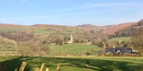 An image depicting the trail White to Dark Way and its surrounding area.