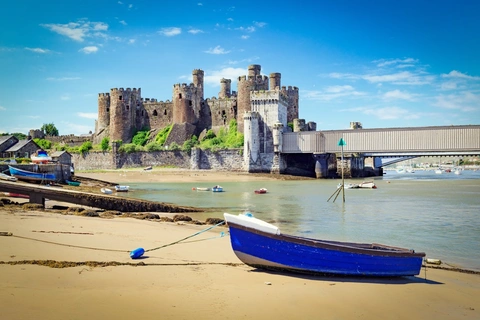 An image depicting the trail Wales Coast Path - Conwy to Caernarfon and its surrounding area.