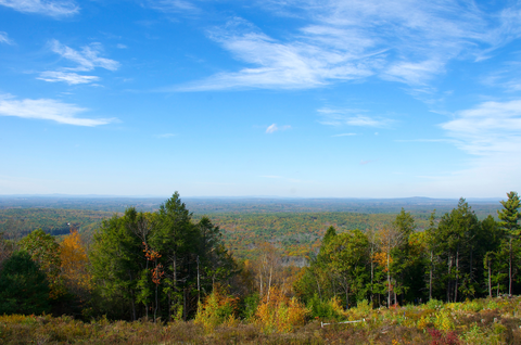 An image depicting the trail Loop around Mount Agamenticus and its surrounding area.