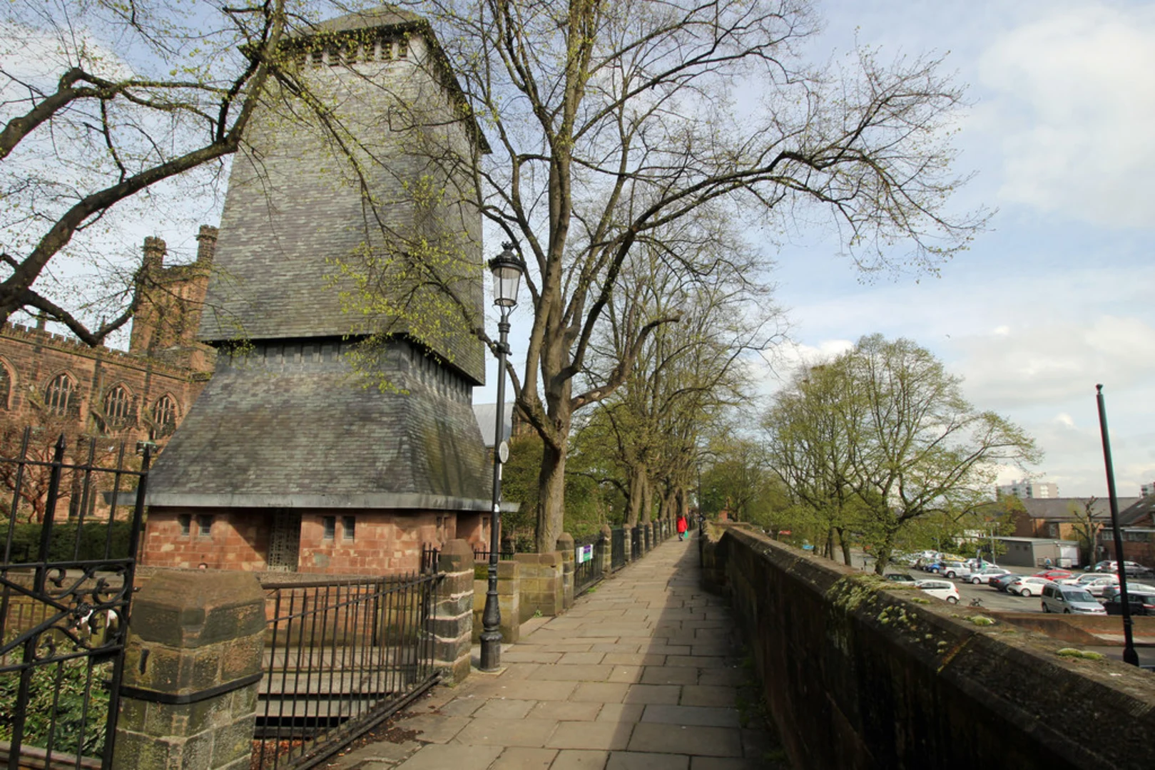 An image depicting the trail Chester Walls Loop Walk and its surrounding area.