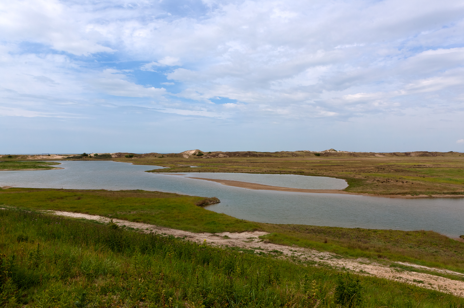 An image depicting the trail Blinckaertduinbos via Zenopad and its surrounding area.