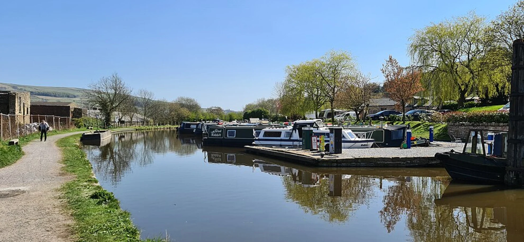 An image depicting the trail Aston, Henley on Thames and Middle assendon Loop via River Thames and its surrounding area.