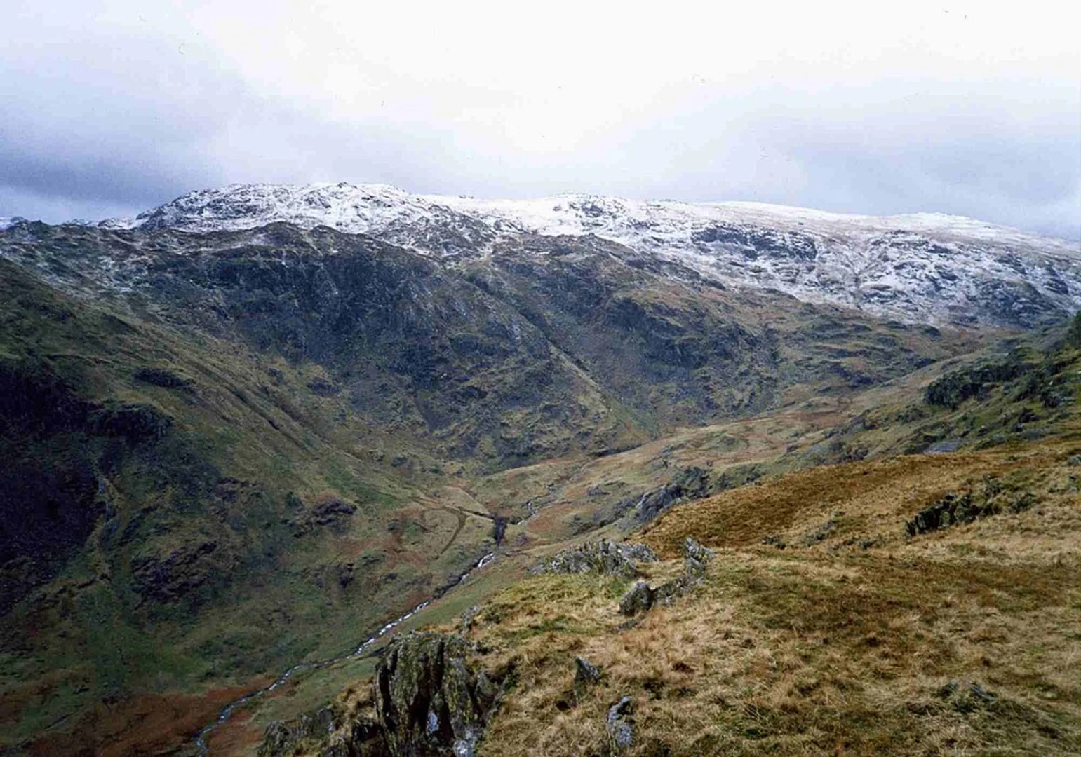 An image depicting the trail Grey Crag, Tarn Crag and Selside Pike Loop from Sadgill and its surrounding area.