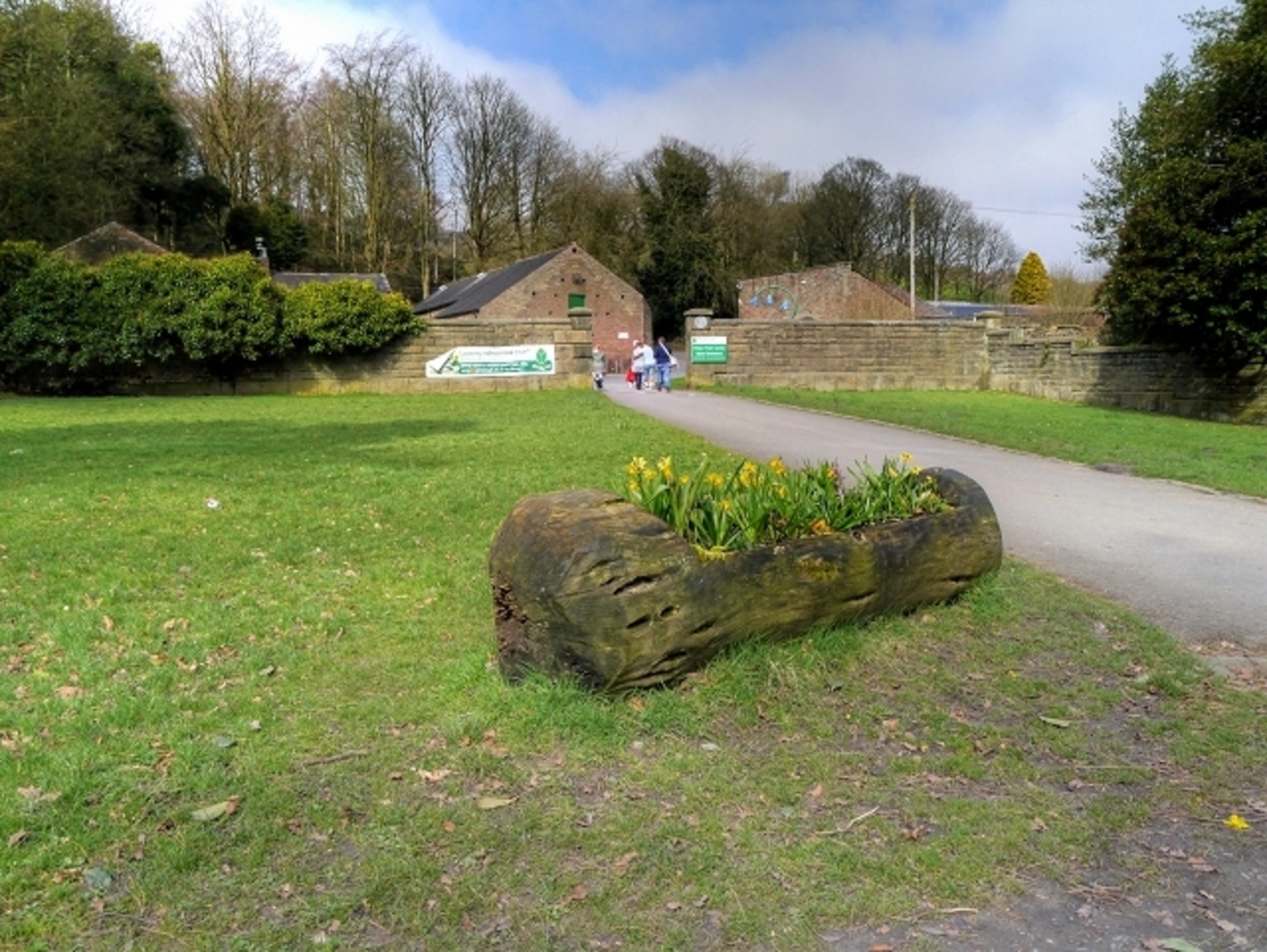 An image depicting the trail Witton Country Park Loop and its surrounding area.
