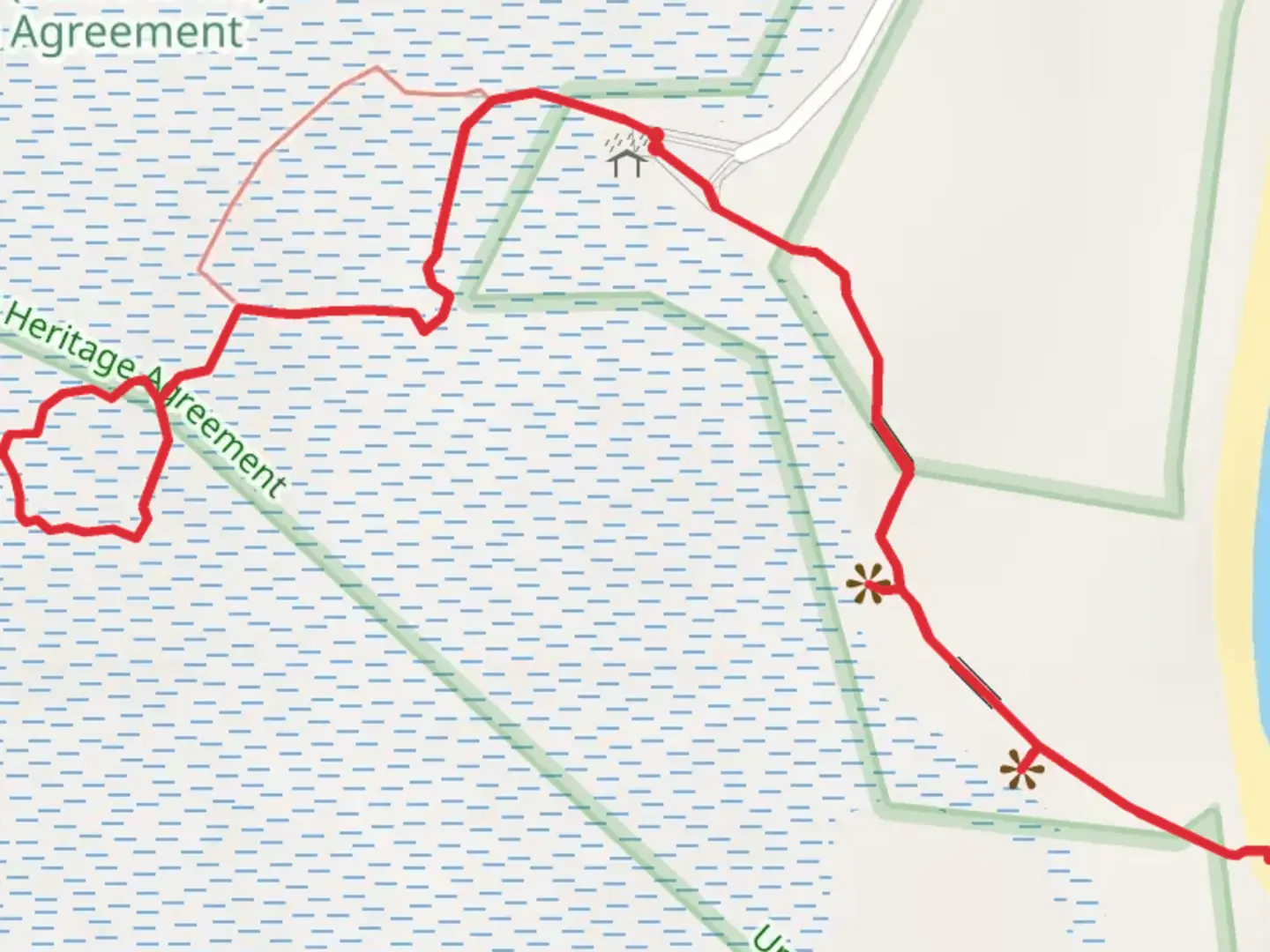 An image depicting the trail Arno Bay Estuary Boardwalk and its surrounding area.