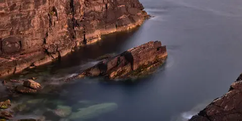 An image depicting the trail Ballydavid Cliff Walk and its surrounding area.