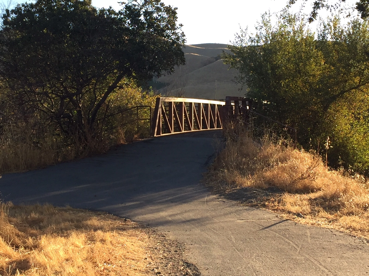 Arroyo del Valle Regional Loop Trail