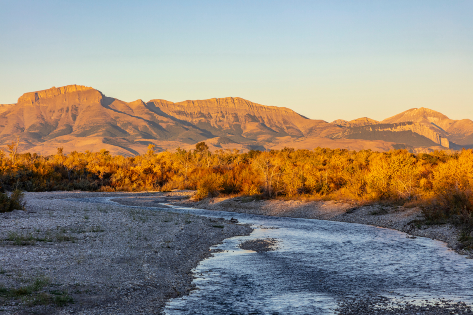 An image depicting the trail Ray Creek via Headquarters Creek Trail and its surrounding area.
