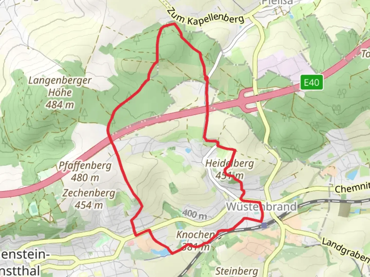 An image depicting the trail Ziegeleiteich via Rundweg Wuestenbrand and its surrounding area.
