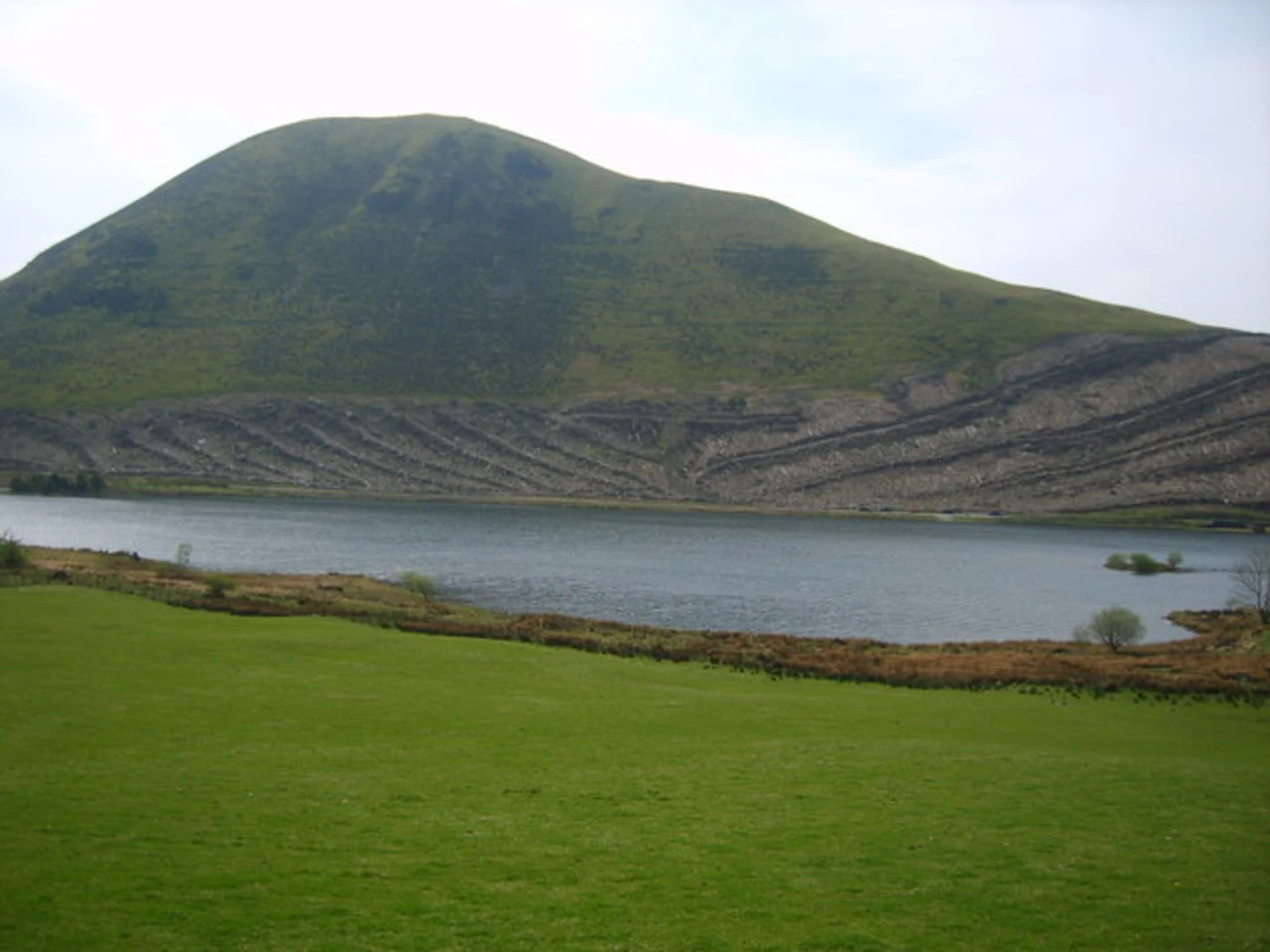 An image depicting the trail Ennerdale Water to Loweswater Walk and its surrounding area.