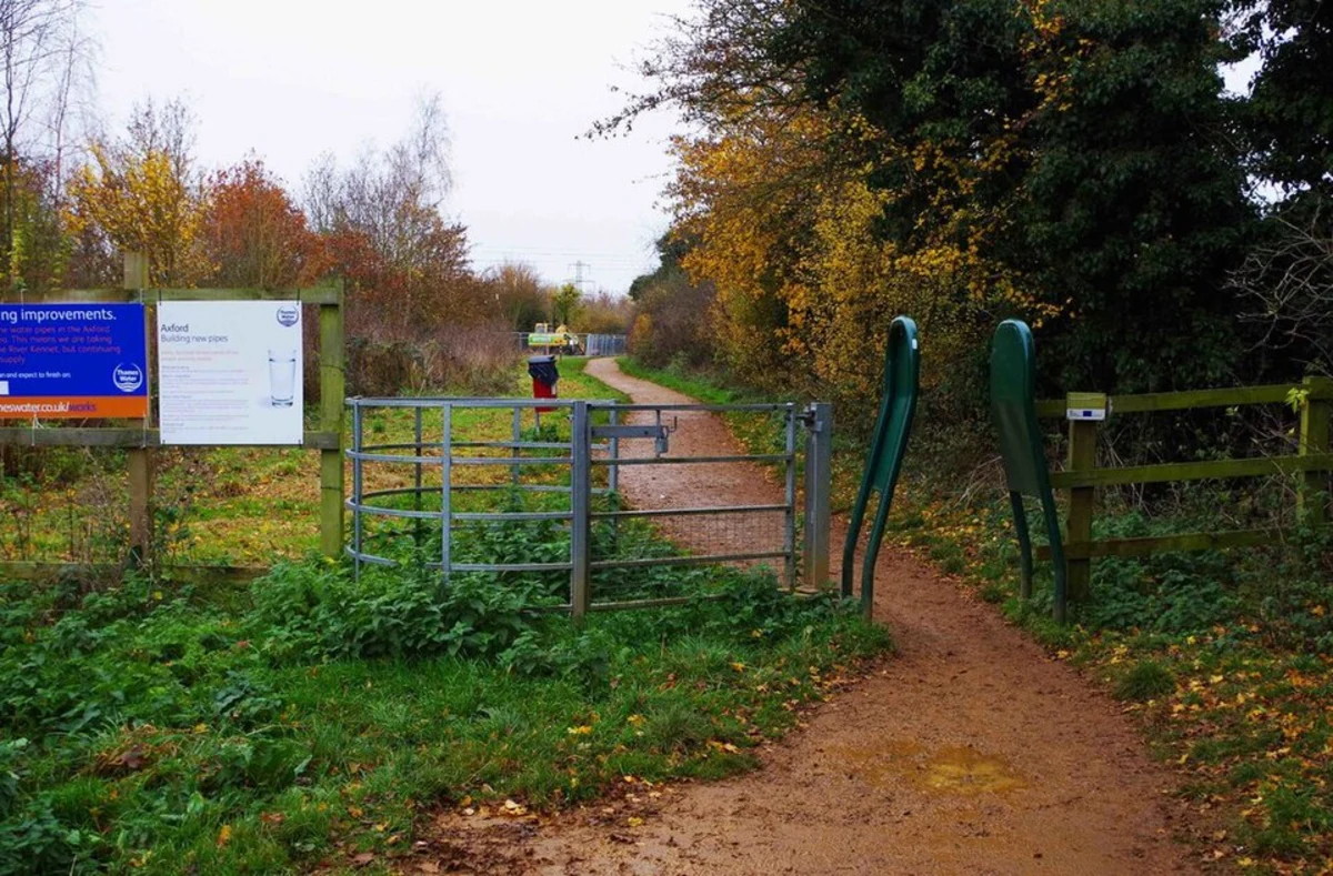 Stanton Country Park and Stratton Wood Loop