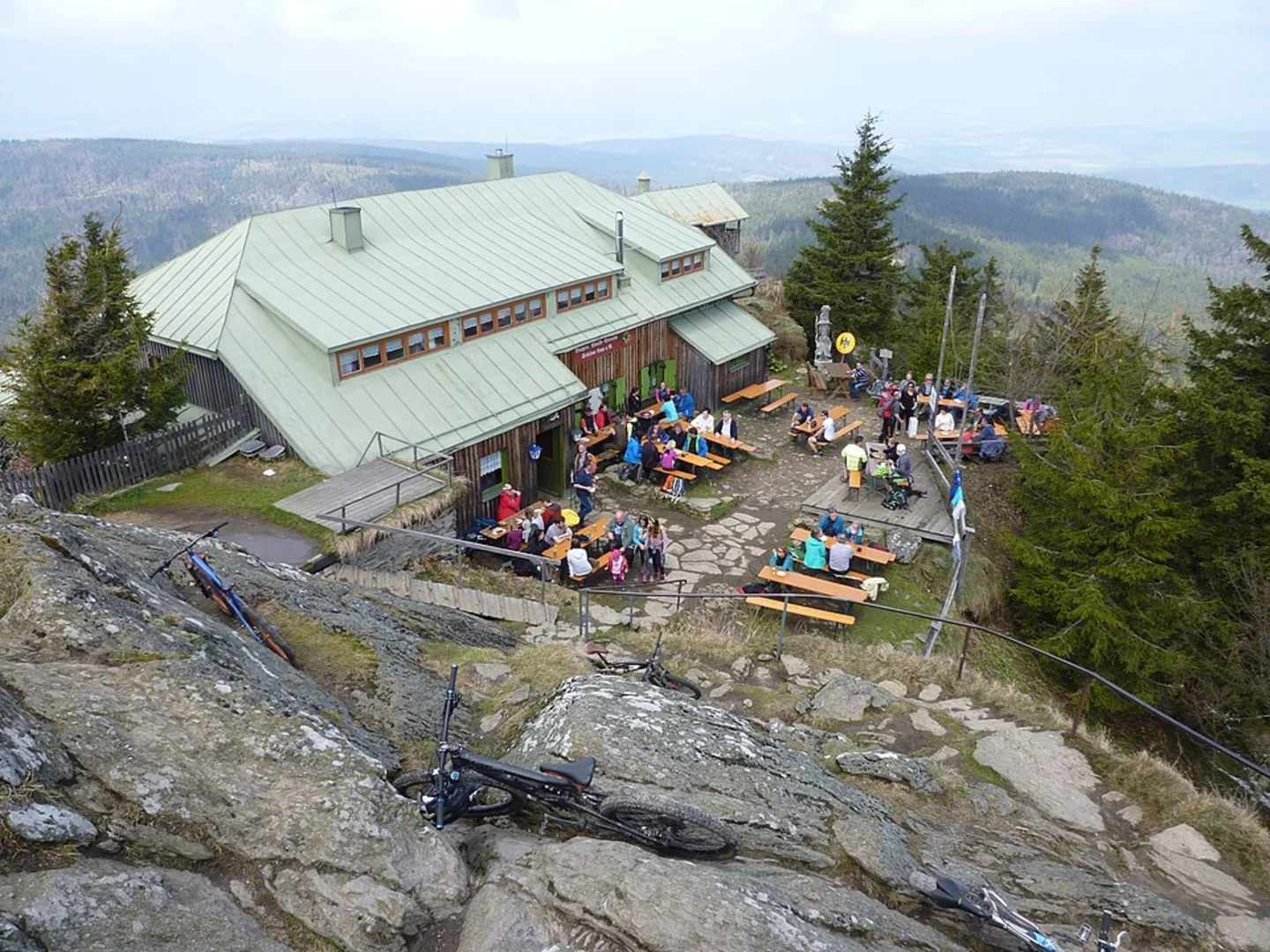 An image depicting the trail Jägerhübel, Großer Osser and Kleiner Osser Loop and its surrounding area.