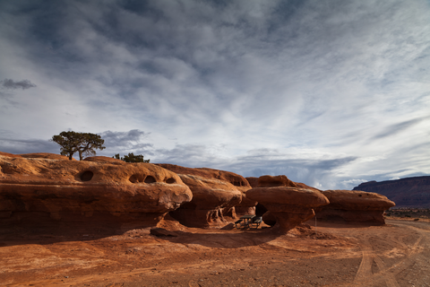 An image depicting the trail Lower Muley Twist Canyon Loop Trail and its surrounding area.