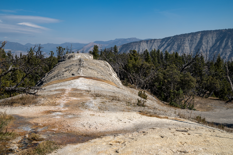 An image depicting the trail Snow Pass Trail and its surrounding area.