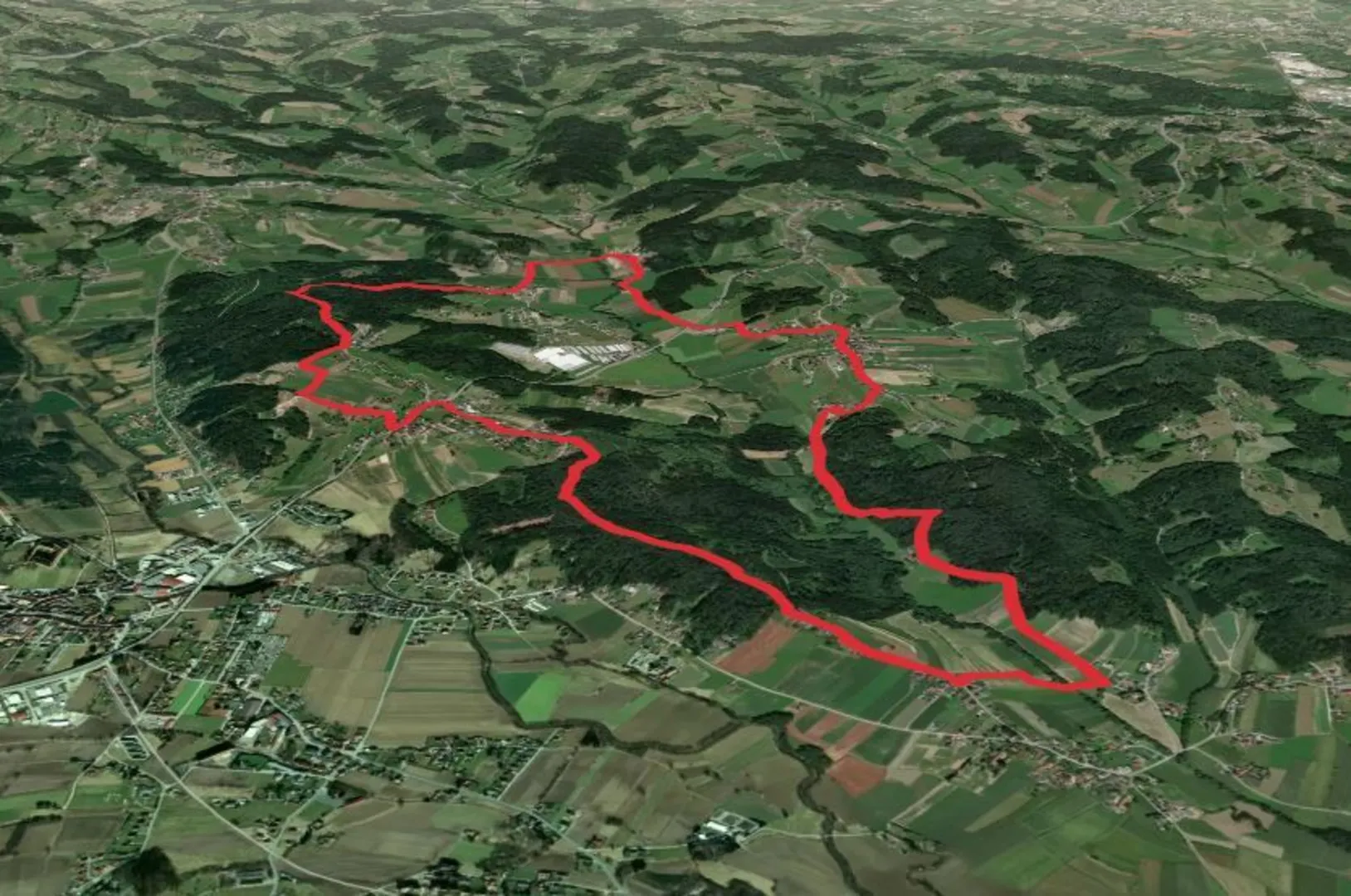 An image depicting the trail Georgsberg Rundweg and its surrounding area.