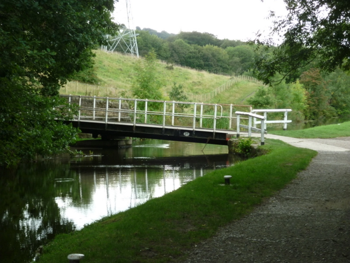 Esholt and Gill Wood Loop