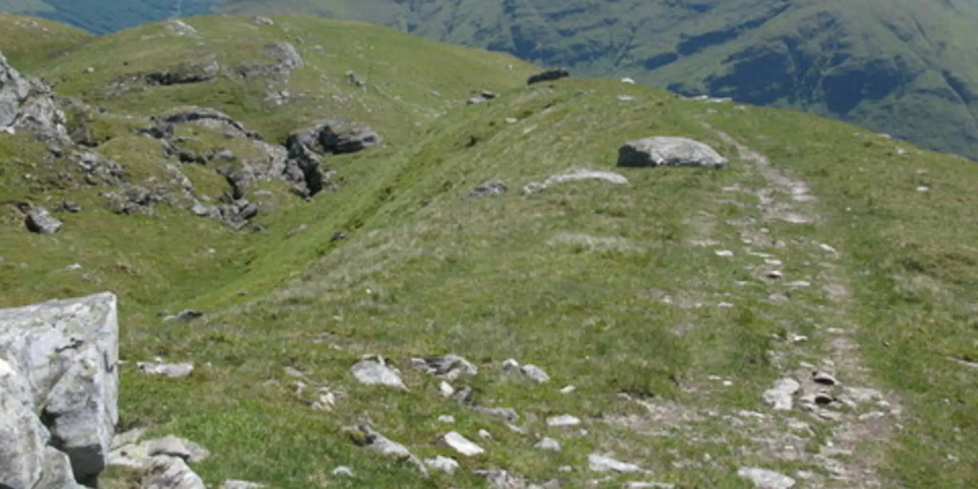 An image depicting the trail Cruach Àrdrain and Beinn Tulaichean Loop and its surrounding area.