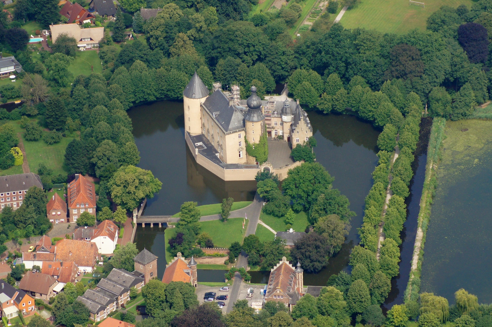 An image depicting the trail Gemen Rundweg and its surrounding area.