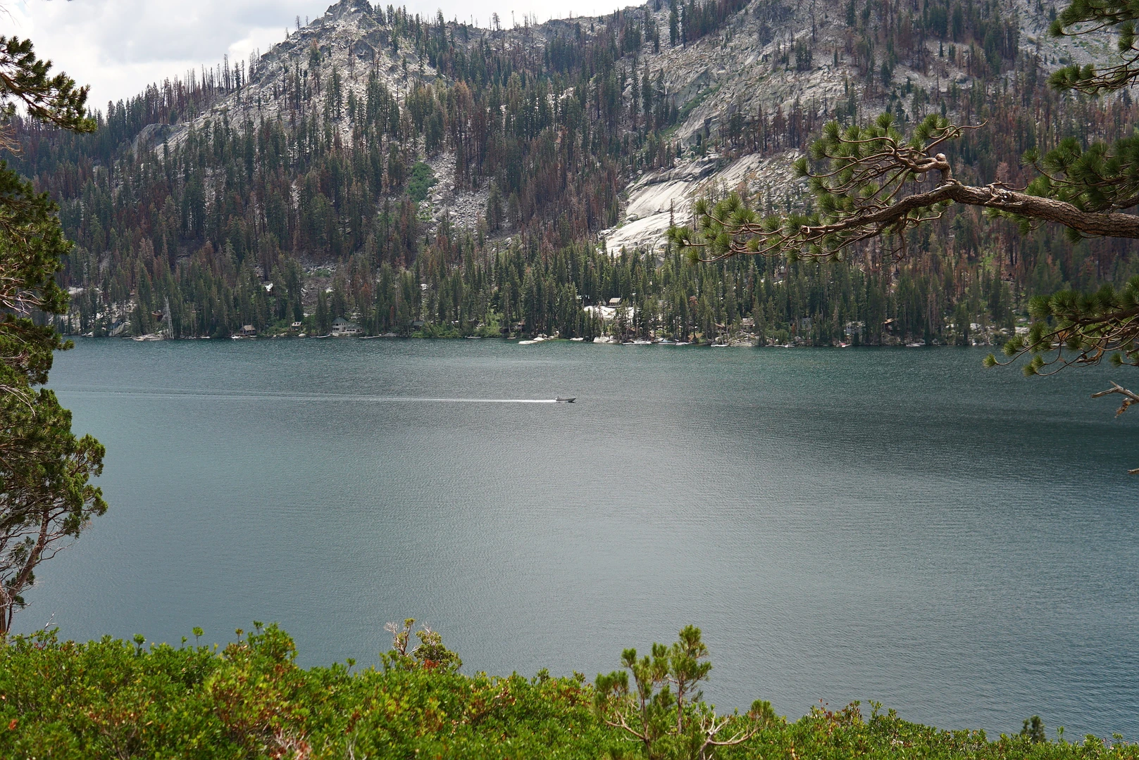 An image depicting the trail Ropi Lake via Tahoe Rim Trail and its surrounding area.