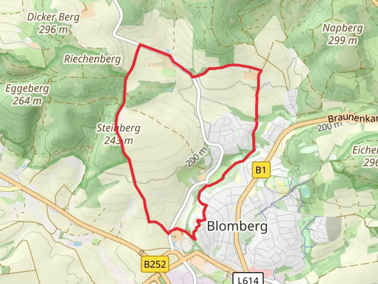 An image depicting the trail Blomberg von nah und fern and its surrounding area.