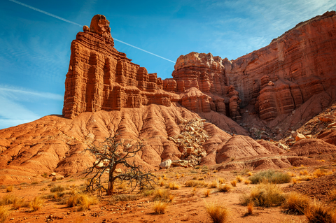 An image depicting the trail Chimney Rock Canyon via Chimney Rock Trail and its surrounding area.