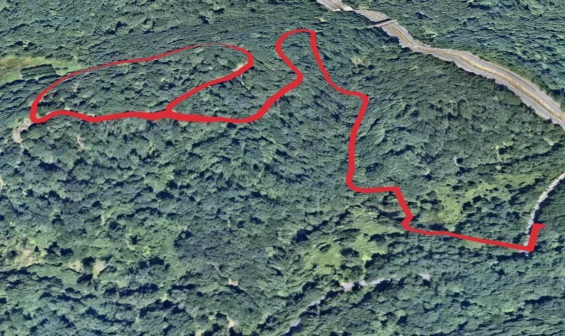 An image depicting the trail Eagle Hill Trail and Old Sleepy Hollow Trail via Pocantico River and its surrounding area.