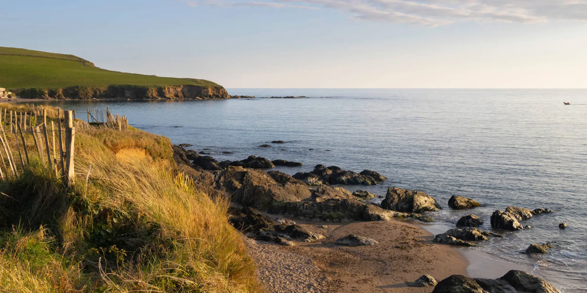 An image depicting the trail Thurlestone from Bantham and its surrounding area.