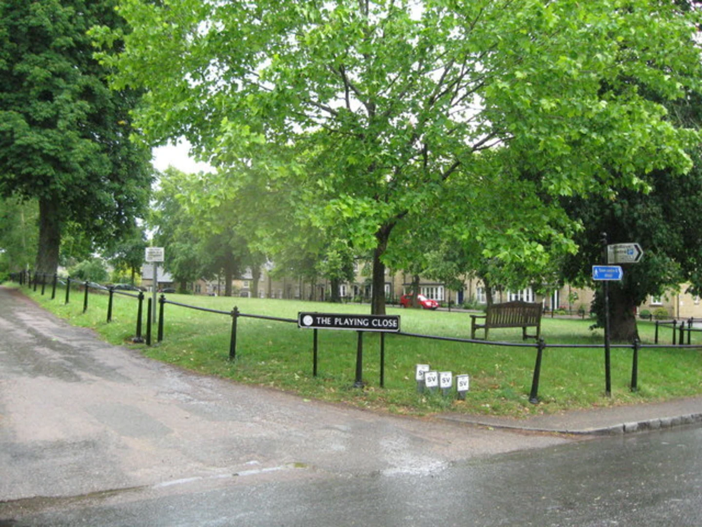 An image depicting the trail Circular - Mill Field and its surrounding area.