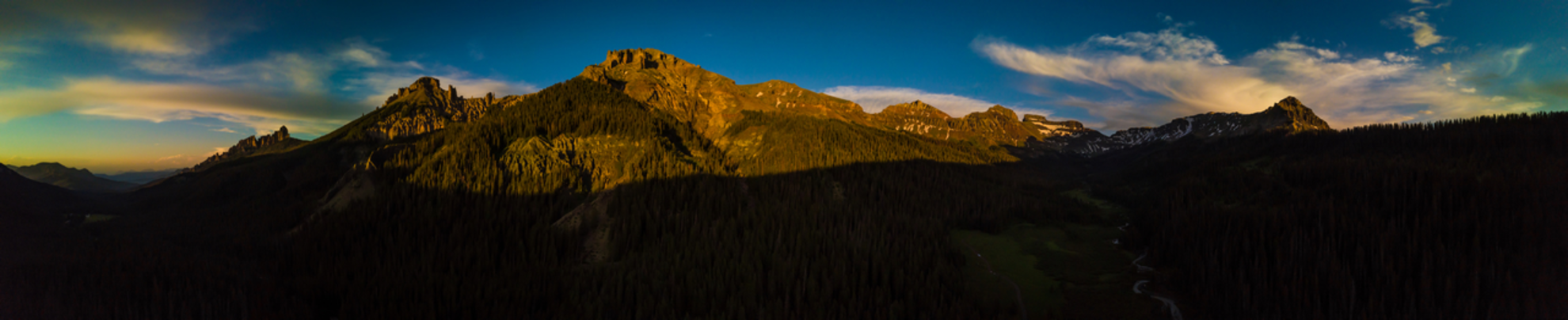 An image depicting the trail Coxcomb Peak via Wetterhorn Basin Trail and Coxcomb Trail and its surrounding area.