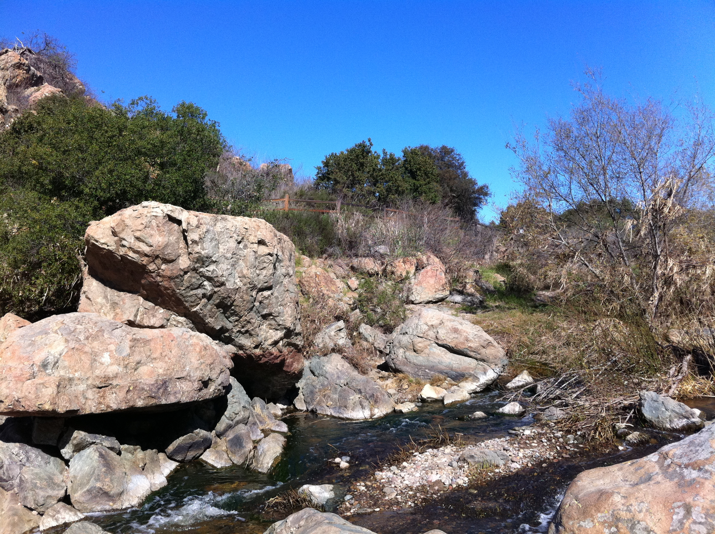 An image depicting the trail Side Hill and North Side Loop Trail and its surrounding area.