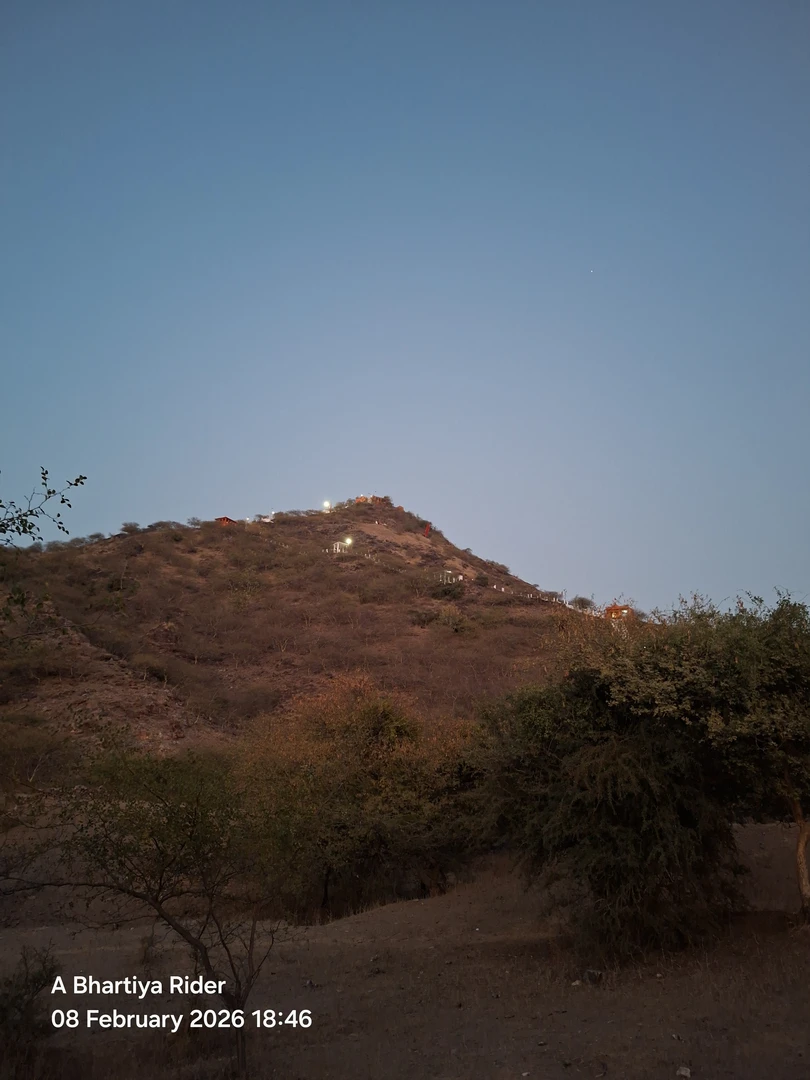 An image depicting the trail Punaghar Mataji Temple and its surrounding area.