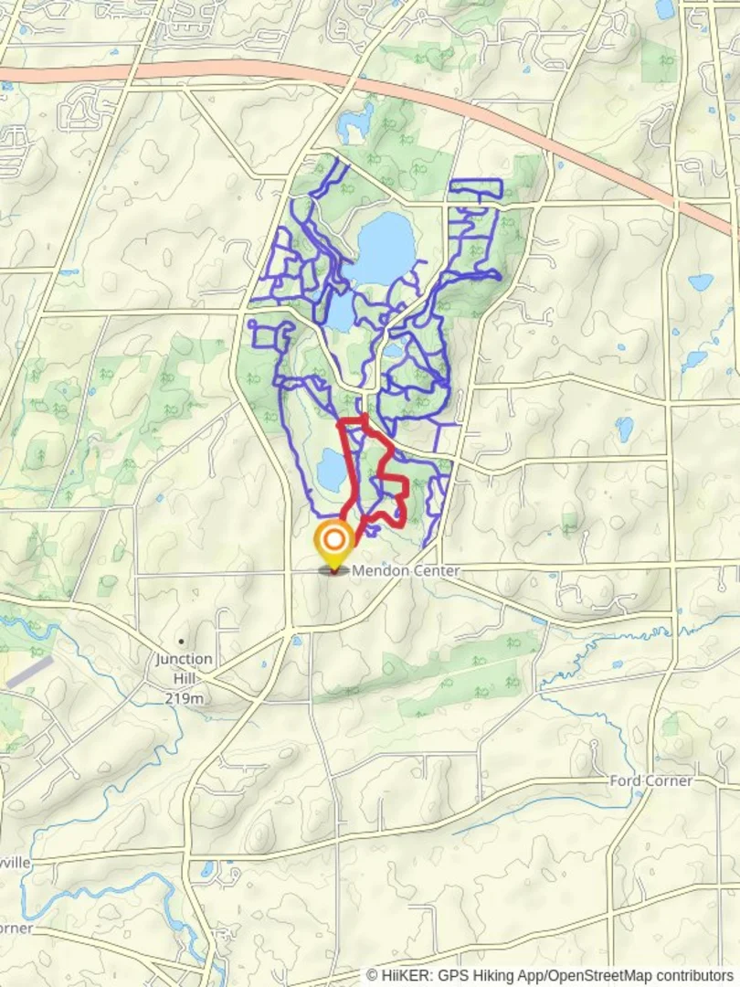 An image depicting the trail Quaker Pond and Southern Meadow Loop Trail and its surrounding area.