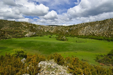 Cueva del Hoyo Trail PR CU 17