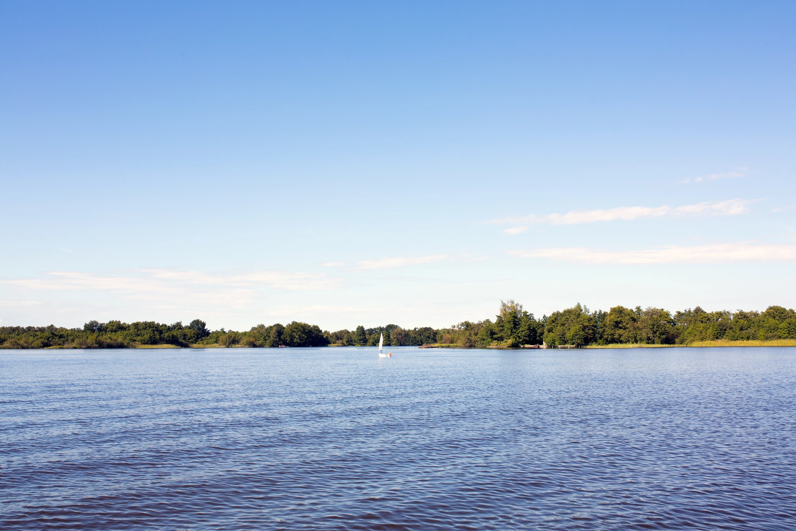 An image depicting the trail Apeldoorn to Breukelen via Amersfoortseweg and Nijkerkerstraat and its surrounding area.