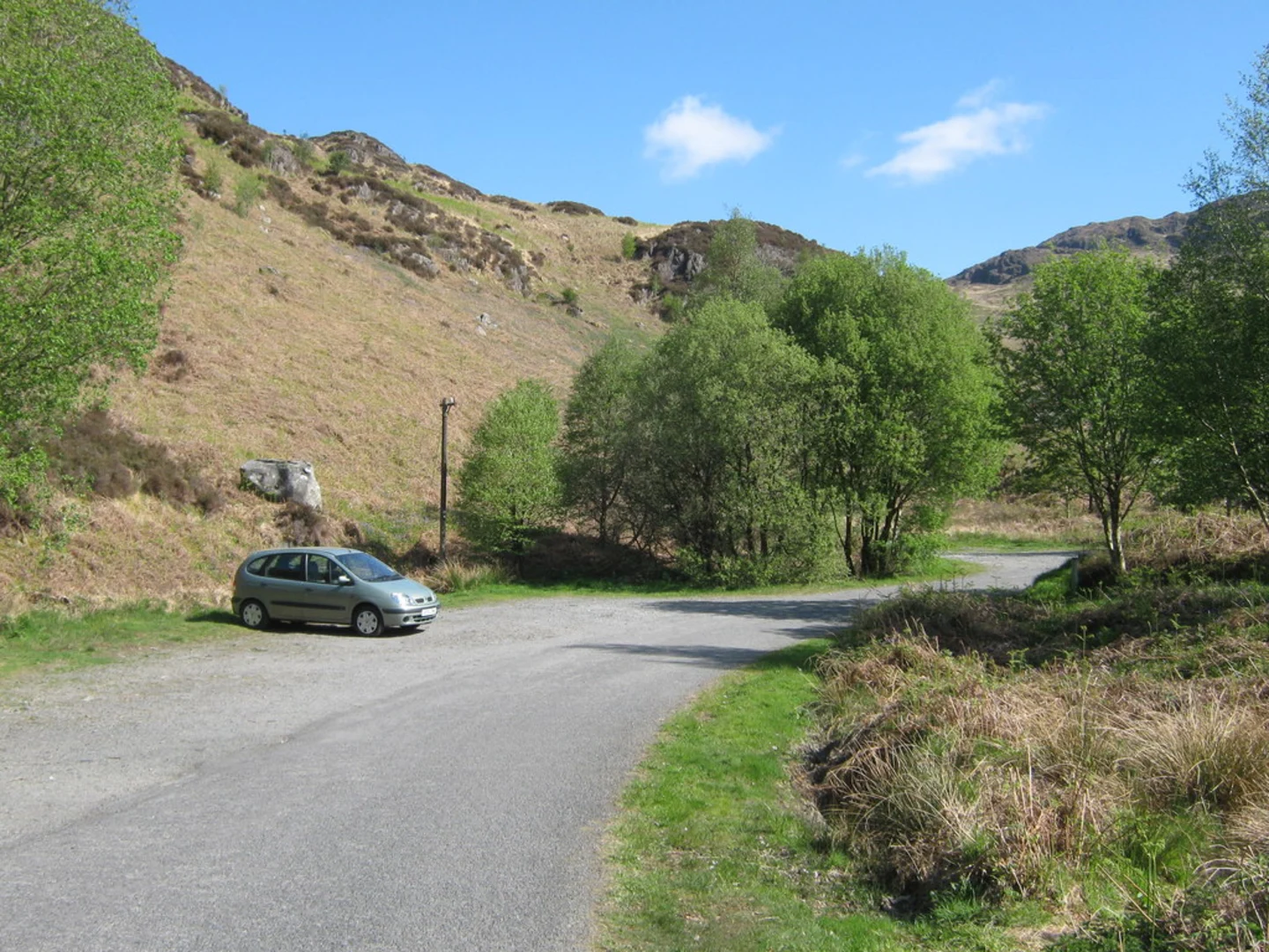An image depicting the trail Merrick and Loch Enoch Loop and its surrounding area.