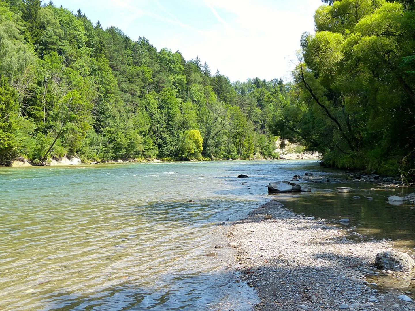 An image depicting the trail Iller via Kempten and its surrounding area.