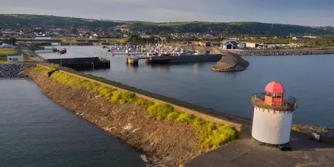 An image depicting the trail Heart of Wales Line Trail and its surrounding area.