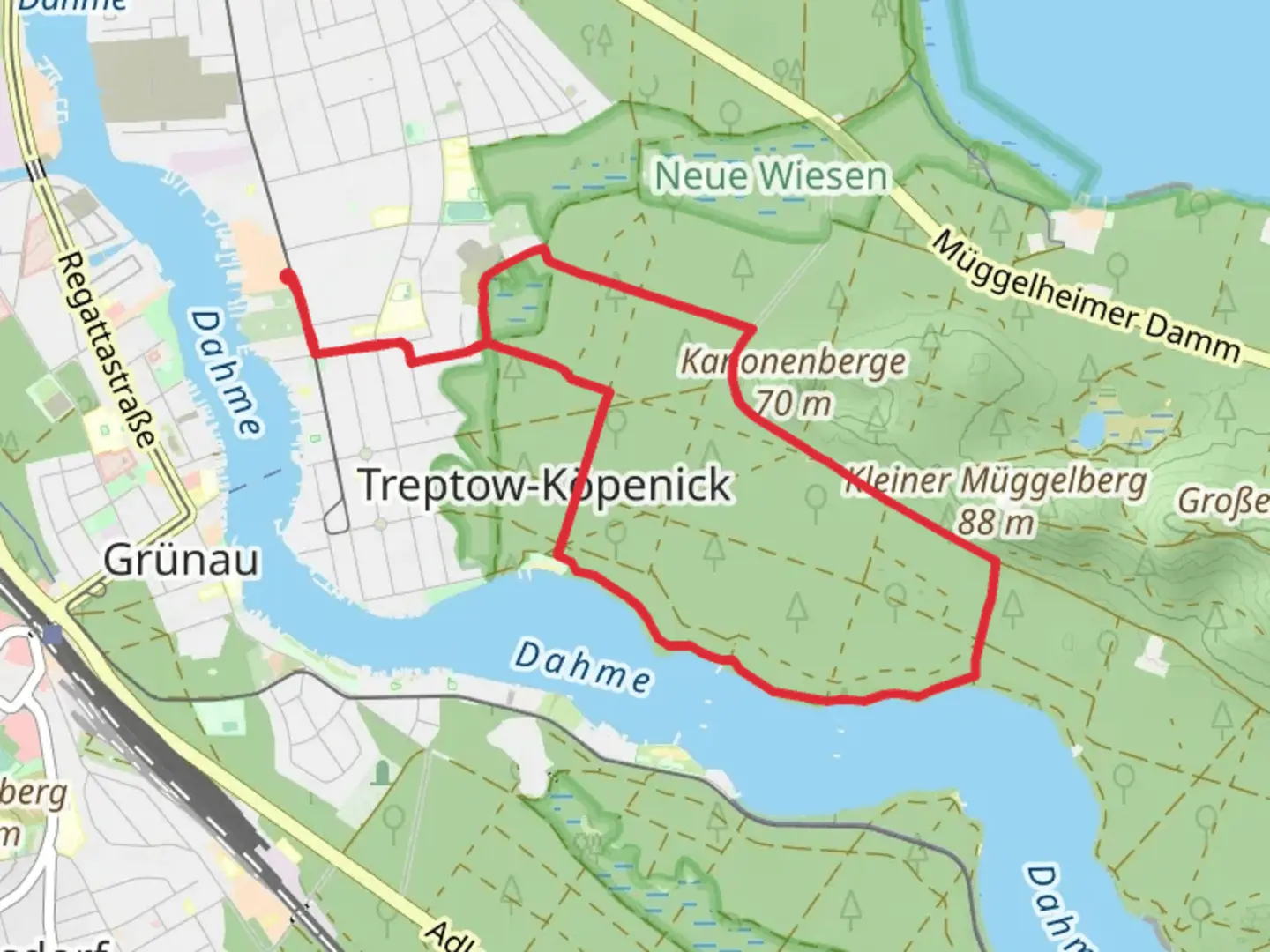 An image depicting the trail Dahmeweg and Grottewitz Wanderweg and its surrounding area.