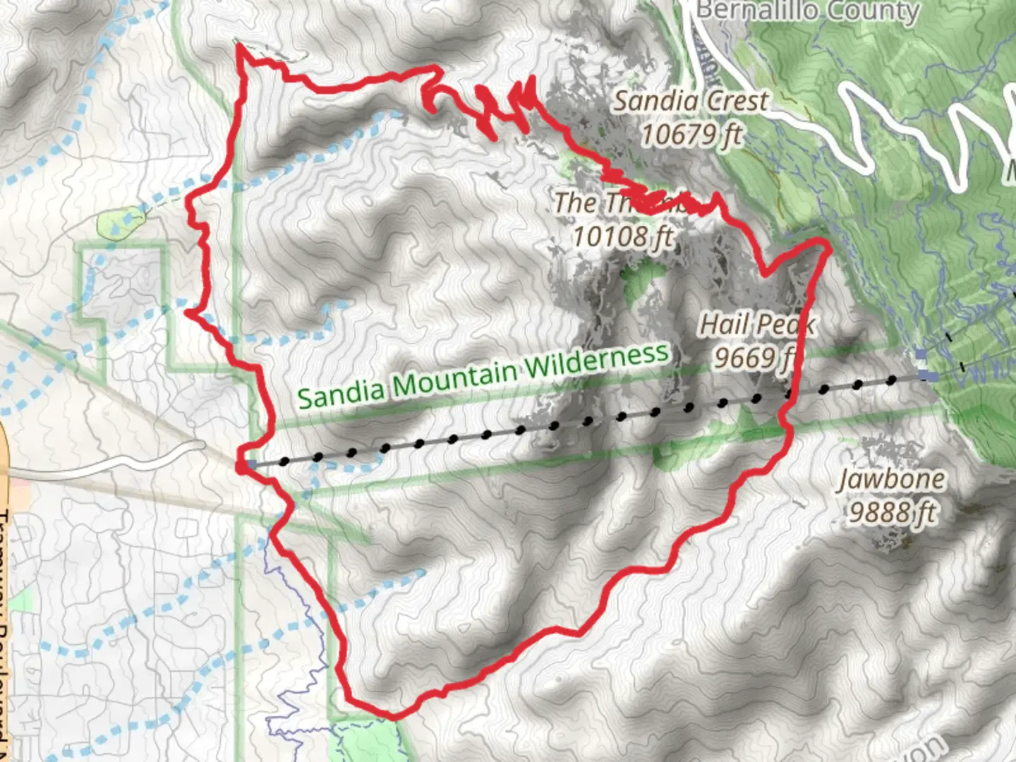 An image depicting the trail La luz Trail and Domingo Boca Loop Trail and its surrounding area.